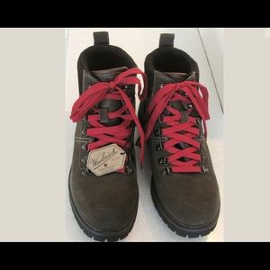 Woolrich Brown hikers. Men’s 8.5=Women’s 10.5